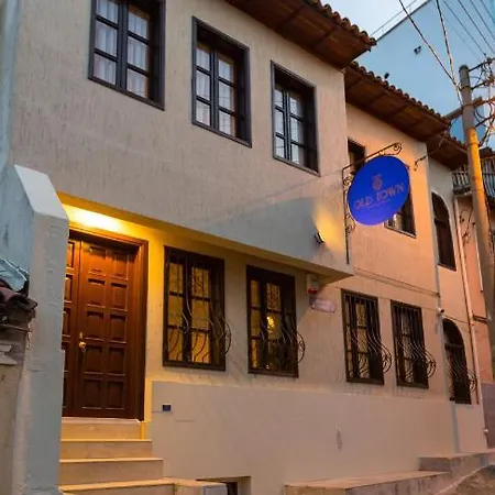 Old Town Boutique كوشاداسيه