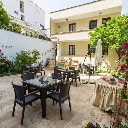 Old Town Boutique קוסדסי