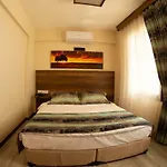 Old Town Boutique Отель