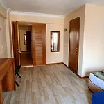 Отель Old Town Boutique