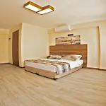 Old Town Boutique Отель Кушадасы